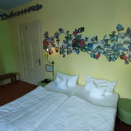 Artgenossen Отель Линдлар