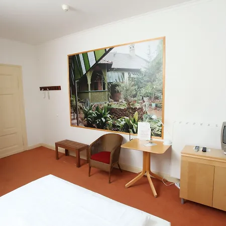 Artgenossen Линдлар